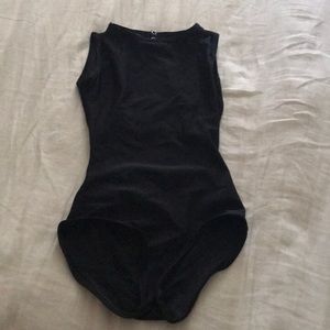 Black “Larissa” yumiko